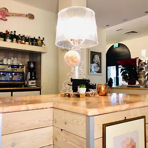 Garisenda - In Centro A - Hotel Riccione